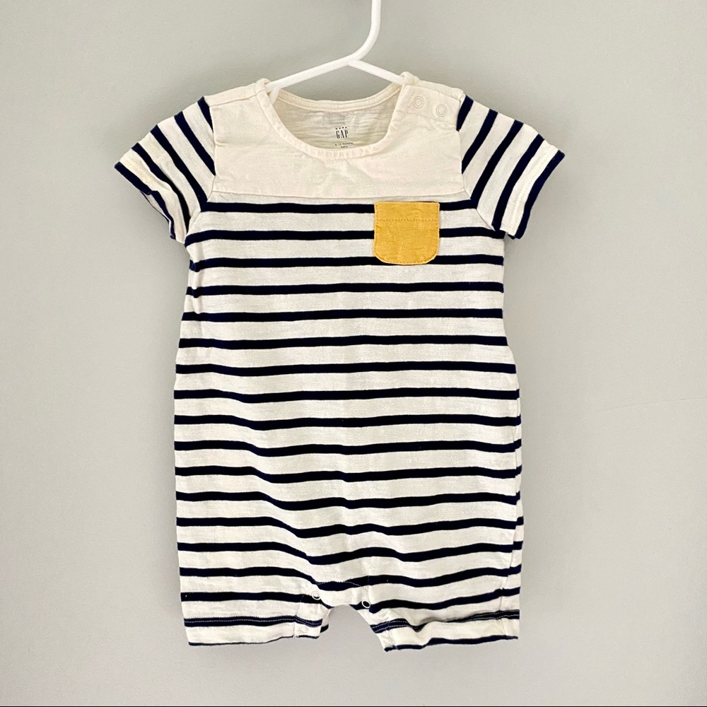 Gap baby boy romper size 6-12 months